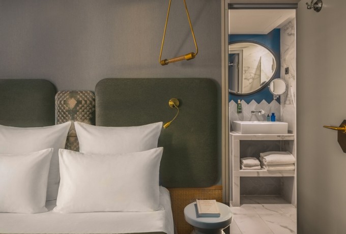 Handsome Hotel - Charming Room